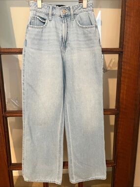 Hollister Straight-Leg Jeans in Light Blue Wash